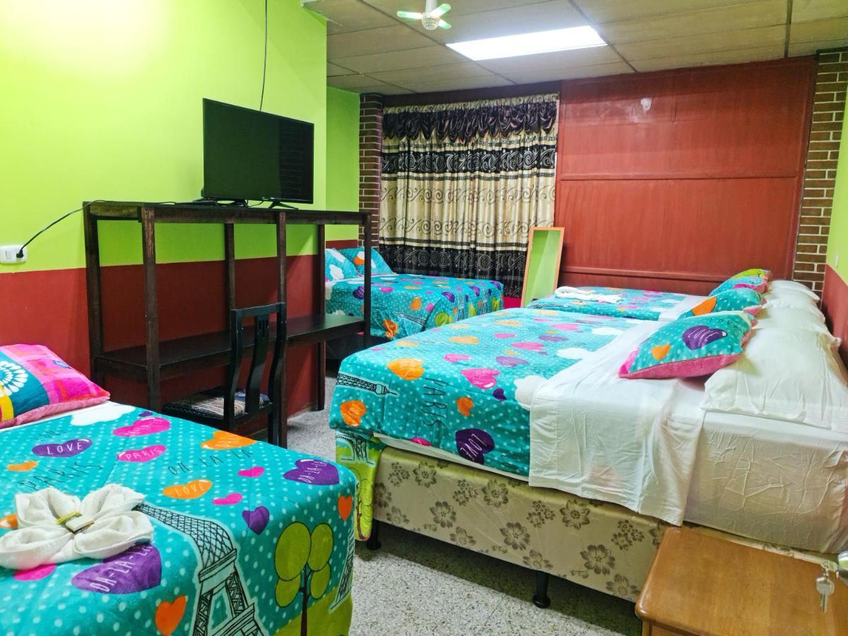 Hotel Kasa Kamelot Las Rosas Quetzaltenango Exteriér fotografie
